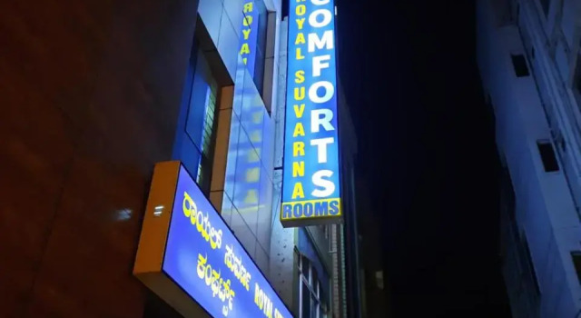 Suvarna Comforts, Rezervovat Hotel Hotely v Bangalore s parkováním, Parkování