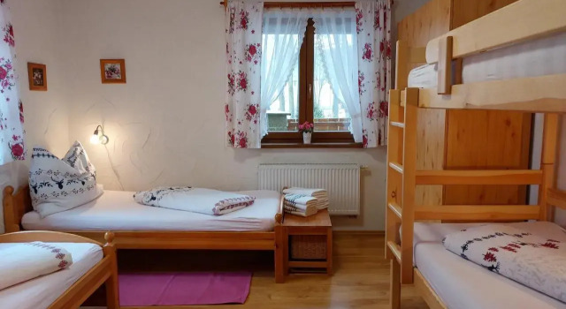 chalupa Slunovrat, Забронировать Отель Отели Грознетин с парковкой, Парковка