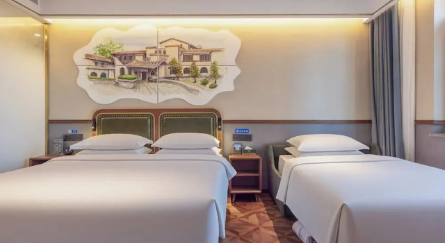 Трёхместный семейный номер Standard Nostalgia S Hotel(Tianjin Jinwan Plaza）