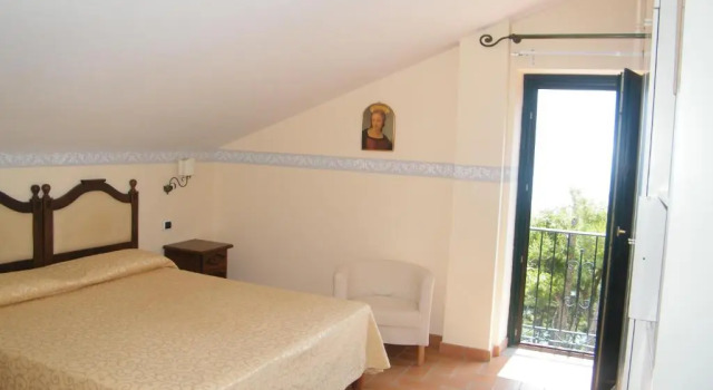 Трёхместный номер Standard с видом на море Hotel Villa Delle Meraviglie