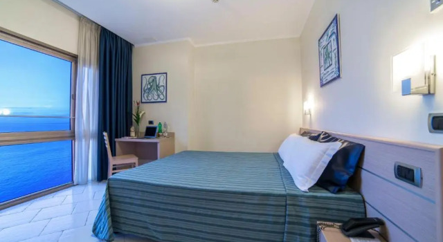 Двухместный номер с видом на море Hotel Cosmomare