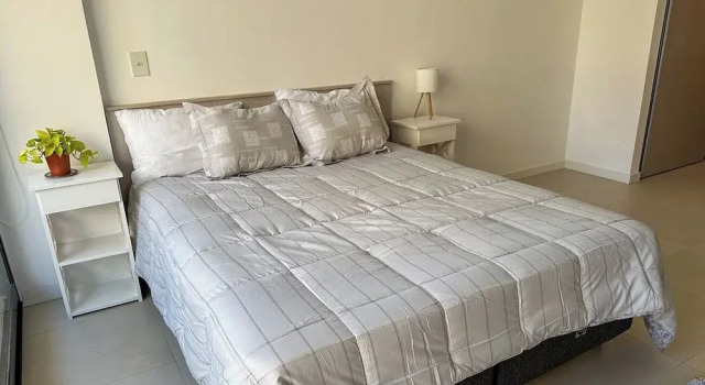 Студия RentUp - Palermo · estudio con balcón y piscina & terraza