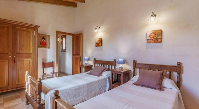 Son Barbudet, Book Hotel Campos 