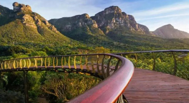 The Paragon Cosmo Sanctuary Sophisticated Mountain & City Views, Забронировать Отель Отели Кейптауна с бассейном, рядом с The Heart of Cape Town Museum, Бассейн