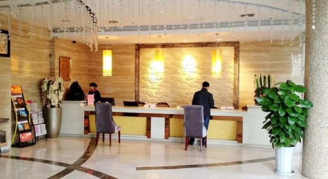 Hanbang Hotel (Hanzhong High-speed Railway Station Central Hospital)(汉邦酒店(汉中高铁站中心医院店)), Boek Hotel Hotels in Shaanxi met parkeren, Parkeren