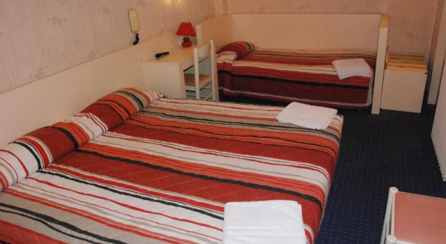 Трёхместный номер Standard Hôtel Acropolis - Lourdes