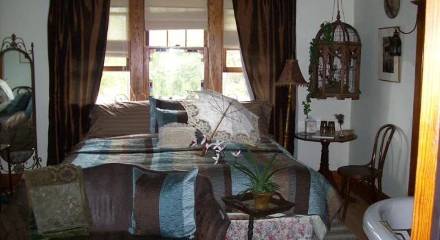 Люкс Cobblestone Bed and Breakfast