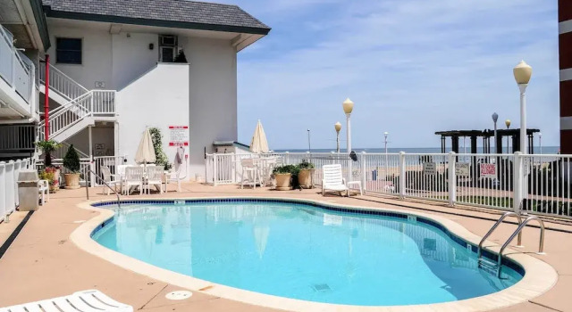 Апартаменты Colorful Virginia Beach Studio - Steps to Beach!