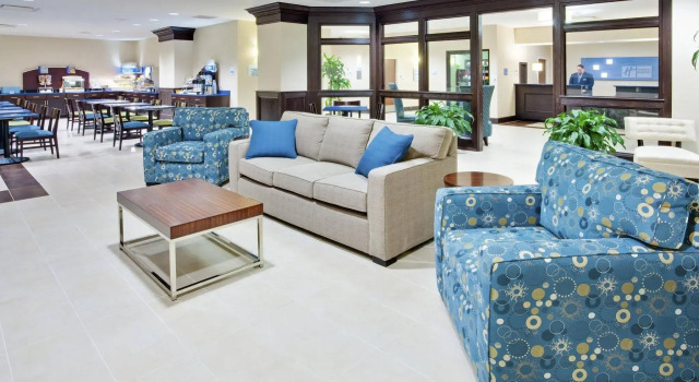 Holiday Inn Express & Suites Williamsport by IHG, Забронировать Отель Отели Уильямспорта с парковкой, рядом с Торговая палата Уильямспорта и округа Лайкоминг, Парковка