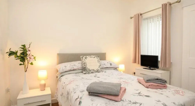 Bwthyn Tyn y Coed, Book Hotel Bryngwran Anglesey