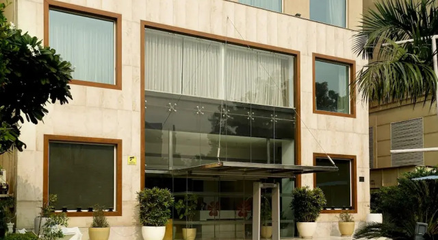 Central Blue Stone, Gurgaon, Забронировать Отель Бизнес-отели Гургаон, рядом с Management Development Institute, 4* 5*