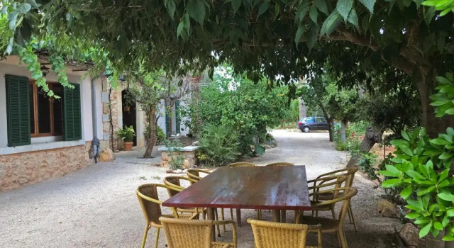 Вилла Son Jordi nou, beautiful villa near Alaro big swimming pool, BBQ mountain views 12people
