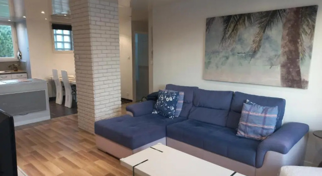 60 m2 , 2 chambres, très calme, plage et commerces à 3 minutes à pied, WIFI fibre optique et parking gratuit, Забронировать Апартаменты/квартира Ла-Сен-сюр-Мер Var coast