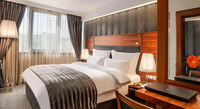 Двухместный полулюкс Отель Movenpick Hotel Sarajevo