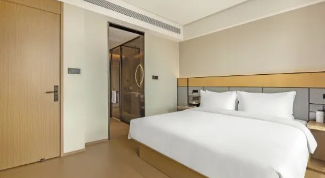 Люкс Deluxe JI Hotel (Chongqing West Railway Station)