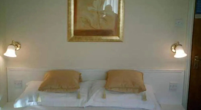 Gleneagles - Albert Road, Забронировать Отель Бизнес-отели Англии, 4* 5*