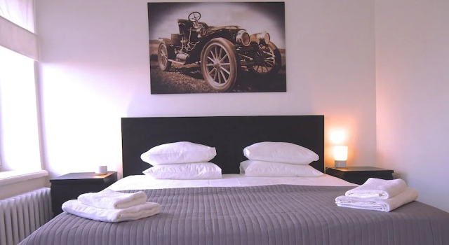 Royal Way Snug