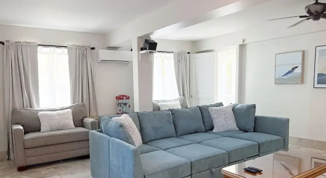 Anahola Aloha Beach House 4 Bedroom Home by RedAwning