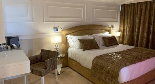 Hotel Alexander