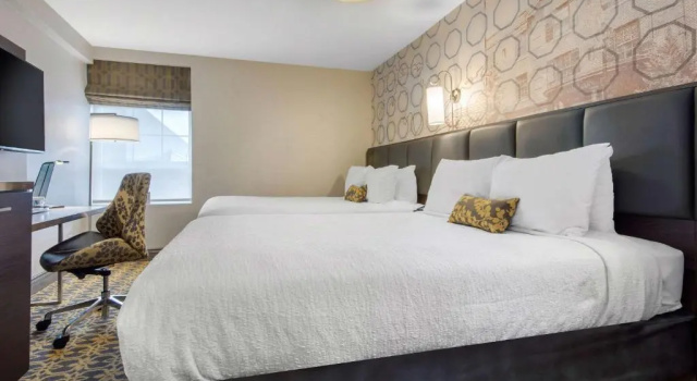 Четырёхместный номер Standard The Champlain Waterfront Hotel, an Ascend Collection Hotel