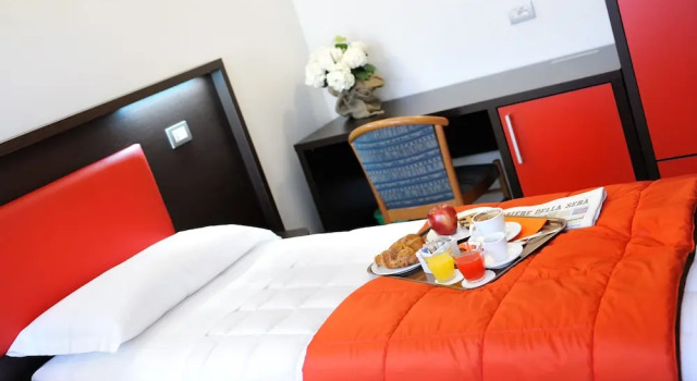 Standard Doppel Zimmer mit Blick auf den Innenhof Hotel al Corso