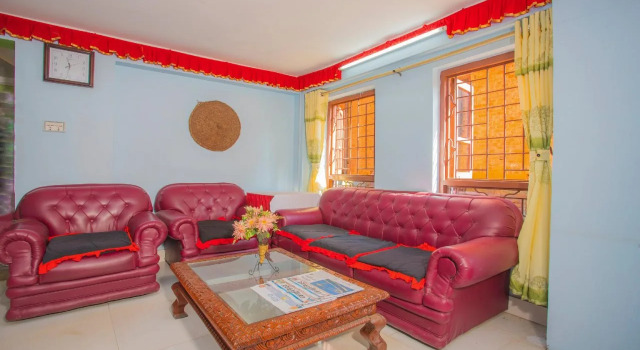 OYO 241 Nytapola View Guest House