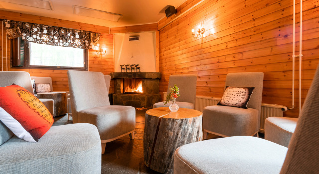 Lapland Hotel Äkäshotelli, Rezervovat Hotel Äkäslompolo Ylas