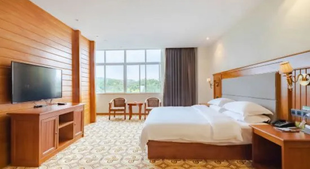 Люкс Business Qujing Longju Hotel (Zhanyi Passenger Terminal Branch)