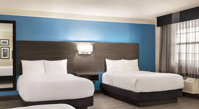 La Quinta Inn San Antonio I-35 N at Toepperwein, Book Hotel Hoteller i Live Oak med pool, Swimmingpool