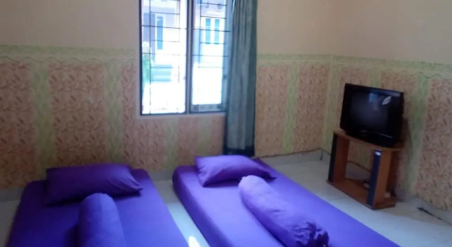 Dedy Kost, Rezerwuj Hotel Hotele i noclegi w Paalmerah, Hotel