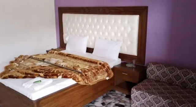 Двухместный номер Standard Mezban Hotel & Restaurant