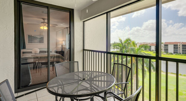 Resort-style Fort Myers Gem: Swim, Golf & Cruise!, Забронировать Апартаменты/квартира Апартаменты Форт-Майерс, Апартаменты/квартира