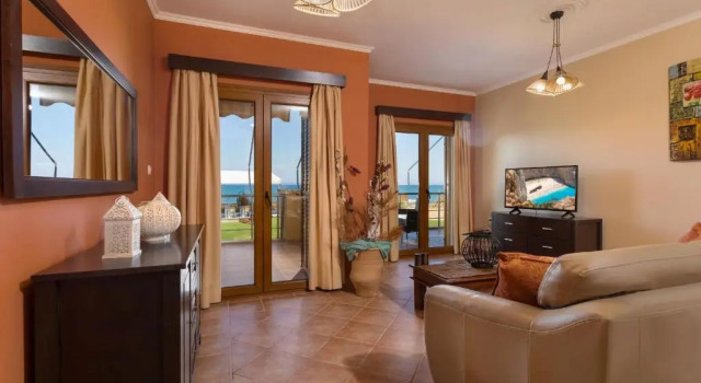 Venetico Beachfront Apartments & Suites - Sea View Suite