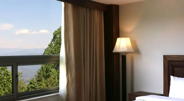 Номер Executive The Opulent Resort & Conference