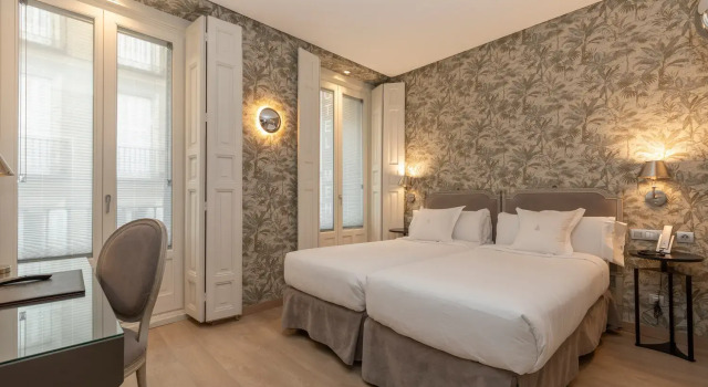 Полулюкс Hotel Meninas - Boutique Opera
