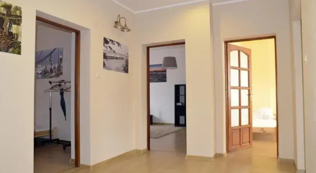 Apartament Gdyńska Riwiera, Varaa Huoneisto Hotellit Pommeri pysäköinnillä, Pysäköinti