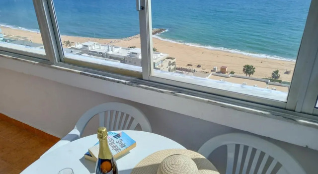 Апартаменты T1 Torre20 14D Vista MAR Fant Stica 80M Praia 4 P