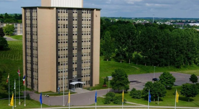Backpacker College @ University of Moncton, Foglalás Szálloda Moncton 
