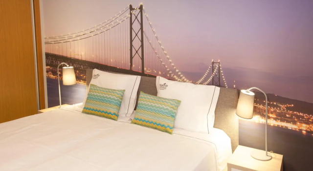 Двухместный номер Standard Famous Crows Lisbon Suites