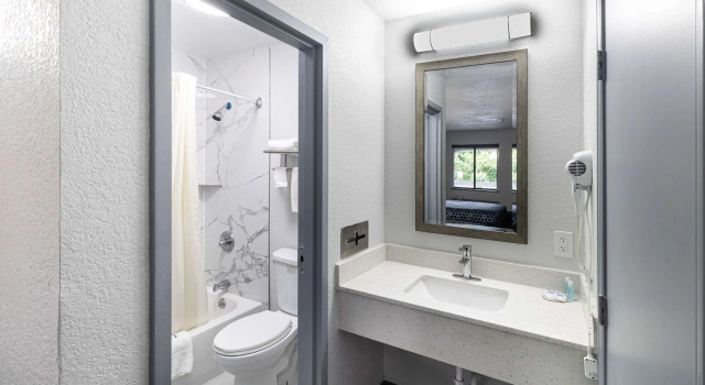 Двухместный номер Standard Rodeway Inn At Fort Lee