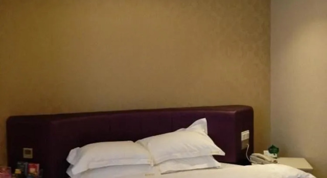Venice Hotel Nanning, Rezerwuj Hotel Hotele w Nanning z parkingiem, Parking