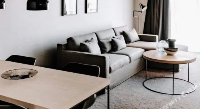 Двухместный люкс Vienna House by Wyndham Mokotow Warsaw