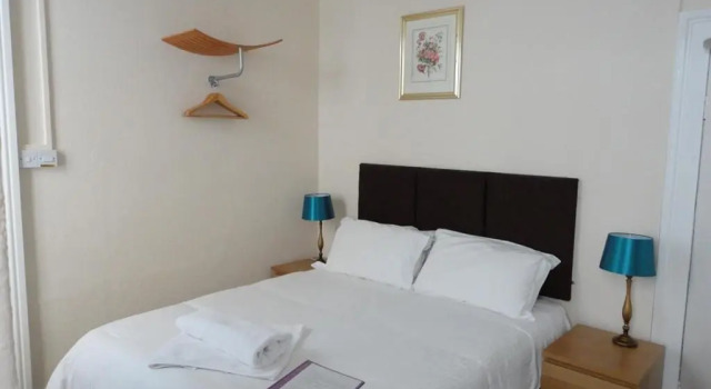 Albert & Victoria Hotel, Varaa Hotelli 3 tähden hotellit kohteessa Merseyside, 3*