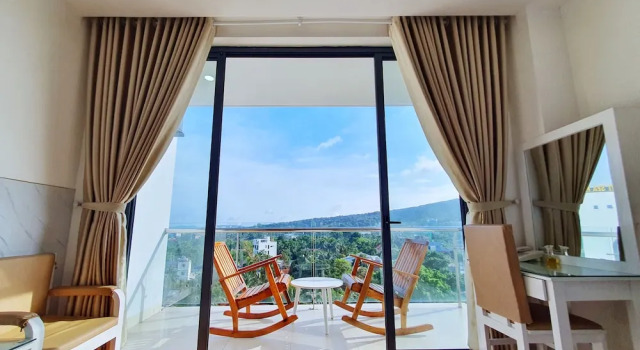 Семейный номер Standard с балконом Phú Quốc Hotel