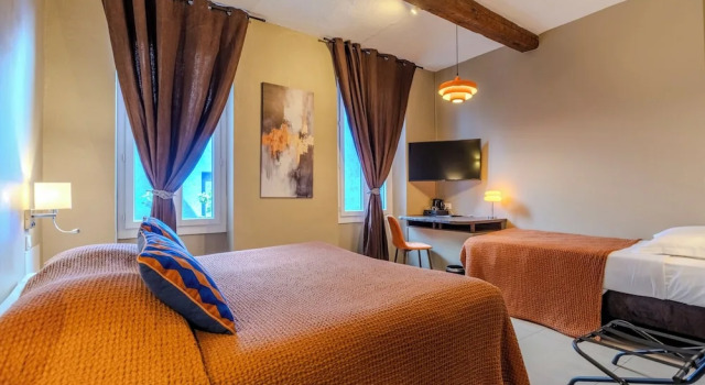 Трёхместный номер Standard Hotel Burrhus