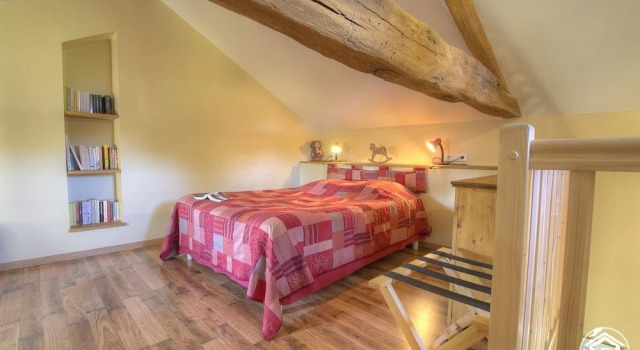 Четырёхместный семейный номер Standard с балконом B&B La Cerisaie