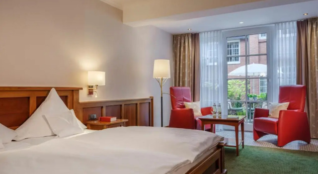 Romantik Hotel Jagdhaus Eiden am See, Забронировать Отель Бад-Цвишенан East Frisia