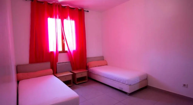 Jolie Maison avec piscine à 10min d’Aix enProvence, Rezervasyon Villa Carros otoparklı oteller, Otopark