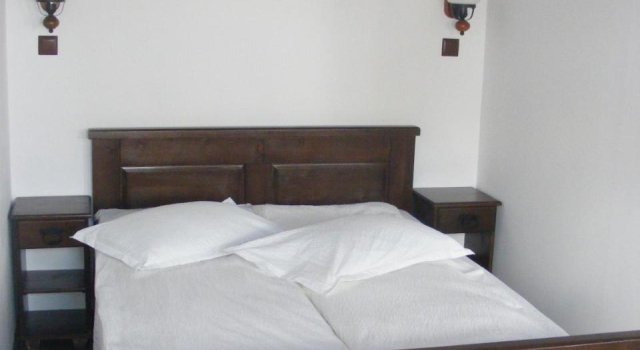 Zsuzsanna Paraszthaz, Boek Hotel Praid Mureş