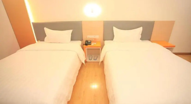 Номер Business 7Days Inn Foshan Pingzhou Jade Street East Gate Branch